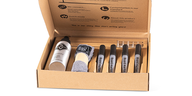 Doos met wisserspray, wisserdoek en stiften