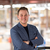 Dwayne Brassé d-block w-100