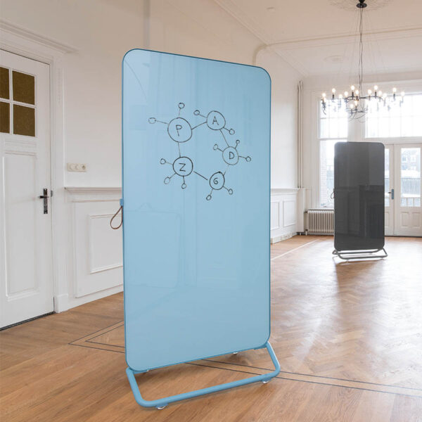 Chameleon -  Mobile - 192,4 x 88,7 cm - Glas - Blauw